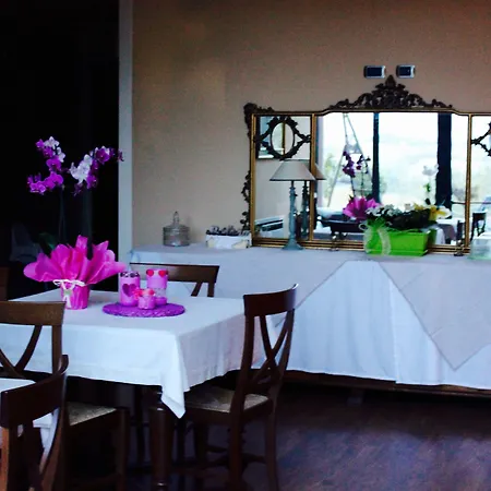 Cascina Castagneto Hotel 4*