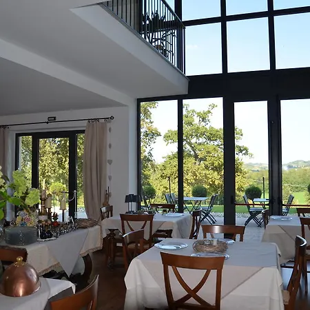 Hotel Cascina Castagneto CastellʼAlfero