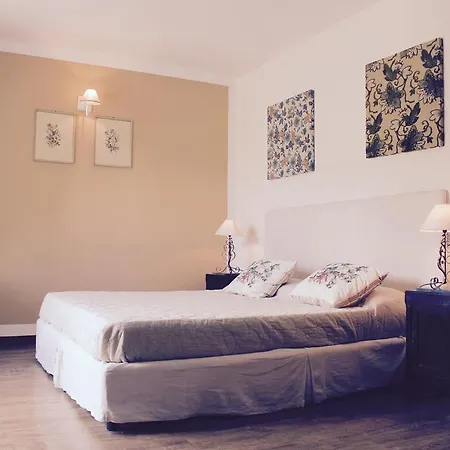 Hotel Cascina Castagneto CastellʼAlfero