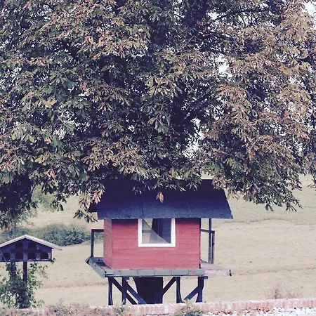 Отель Cascina Castagneto