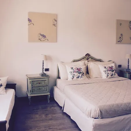 Hotel Cascina Castagneto CastellʼAlfero