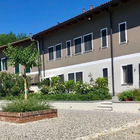 Отель Cascina Castagneto 4*